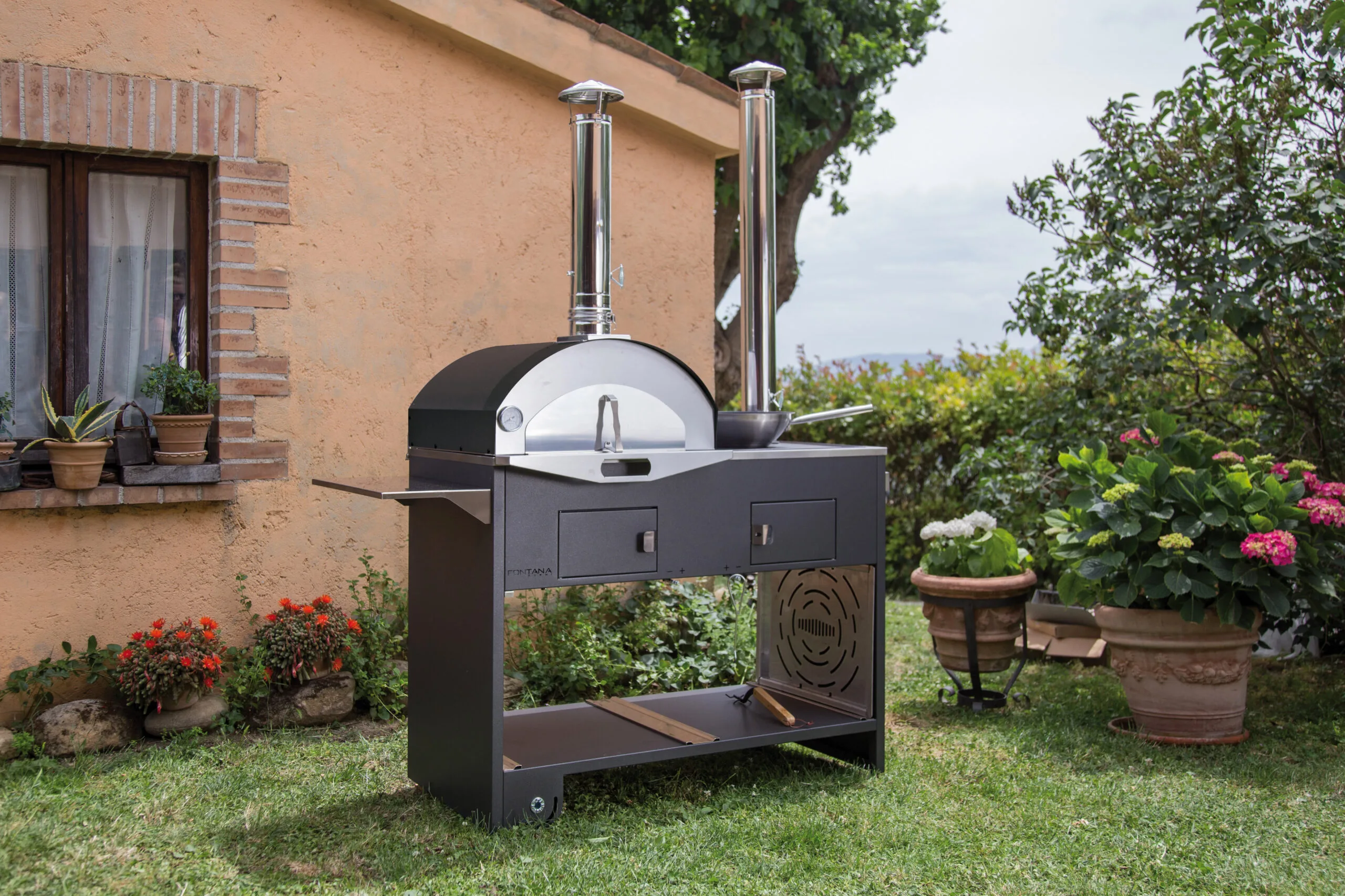 PIZZA & CUCINA