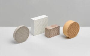 CERAMIC HONEYCOMB CATALYTIC CONVERTERS