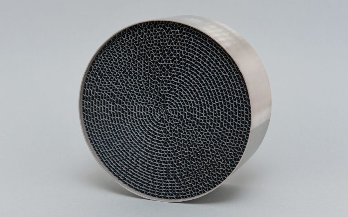 Main IMG Metal substrate catalytic converter for charcoal oven